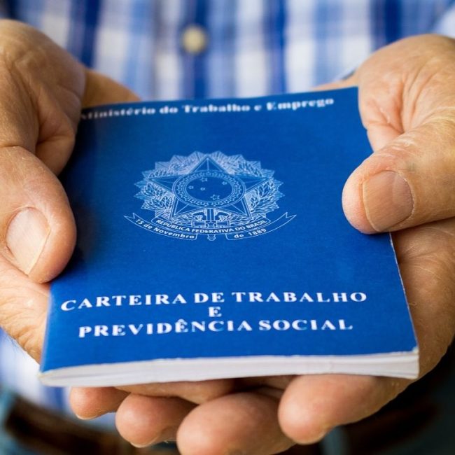 Indenização por acidente de trabalho: carteira de trabalho